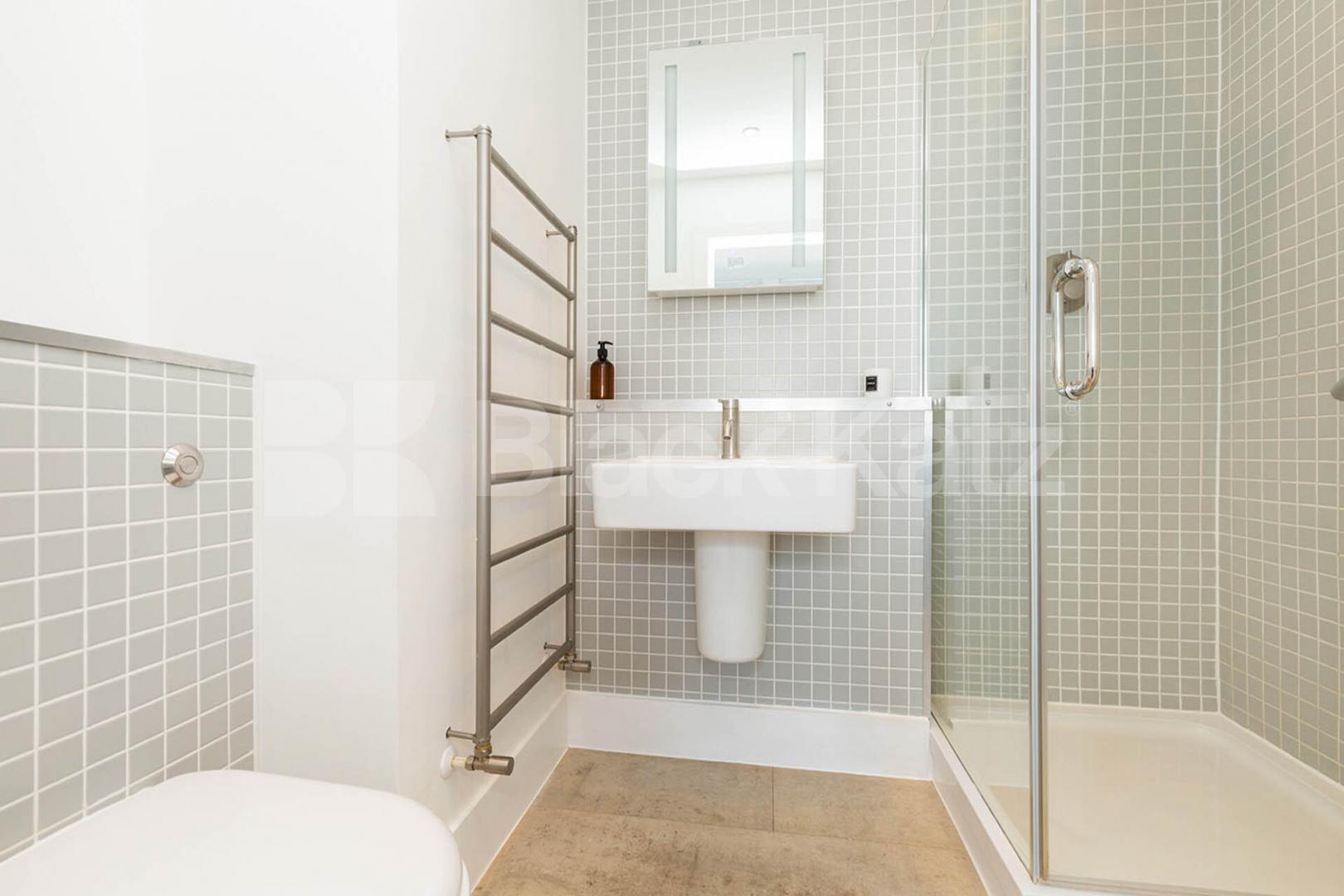  Luxurious apartment within an impressive converted warehouse Tabernacle Street, Old Street